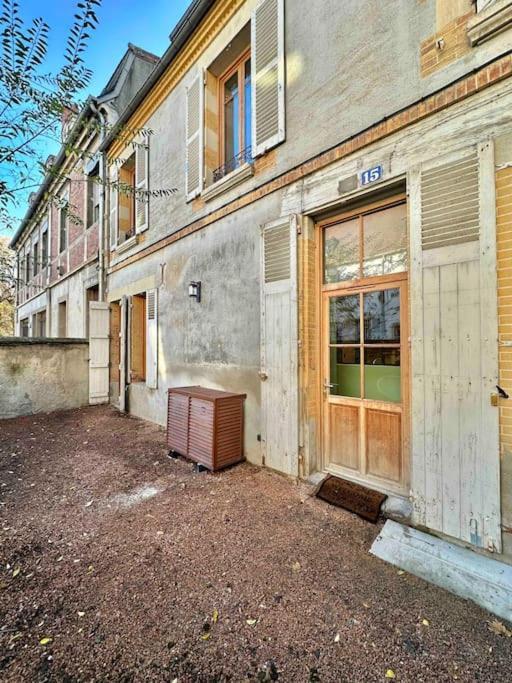 La Maison Des Cours - Wifi - Centre Ville Moulins (Allier) Exterior foto