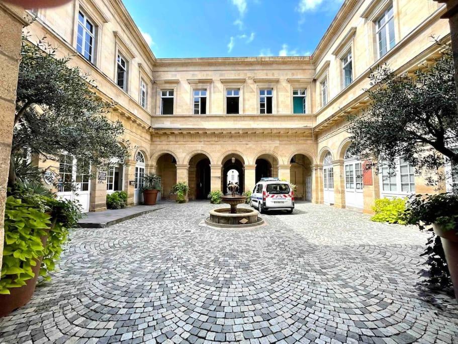 La Maison Des Cours - Wifi - Centre Ville Moulins (Allier) Exterior foto