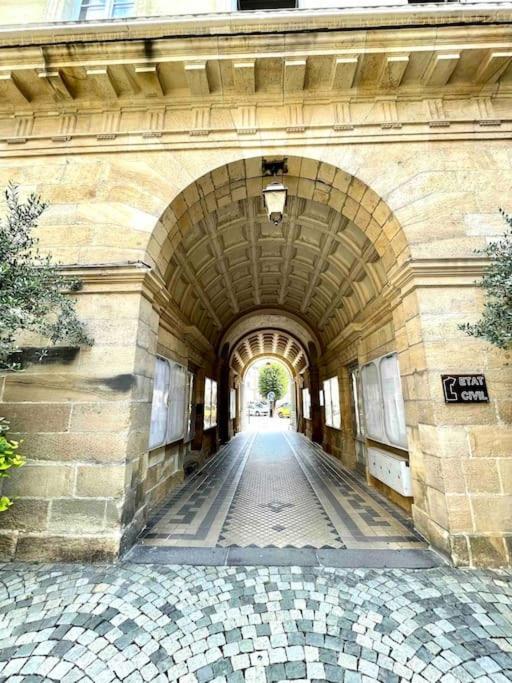 La Maison Des Cours - Wifi - Centre Ville Moulins (Allier) Exterior foto